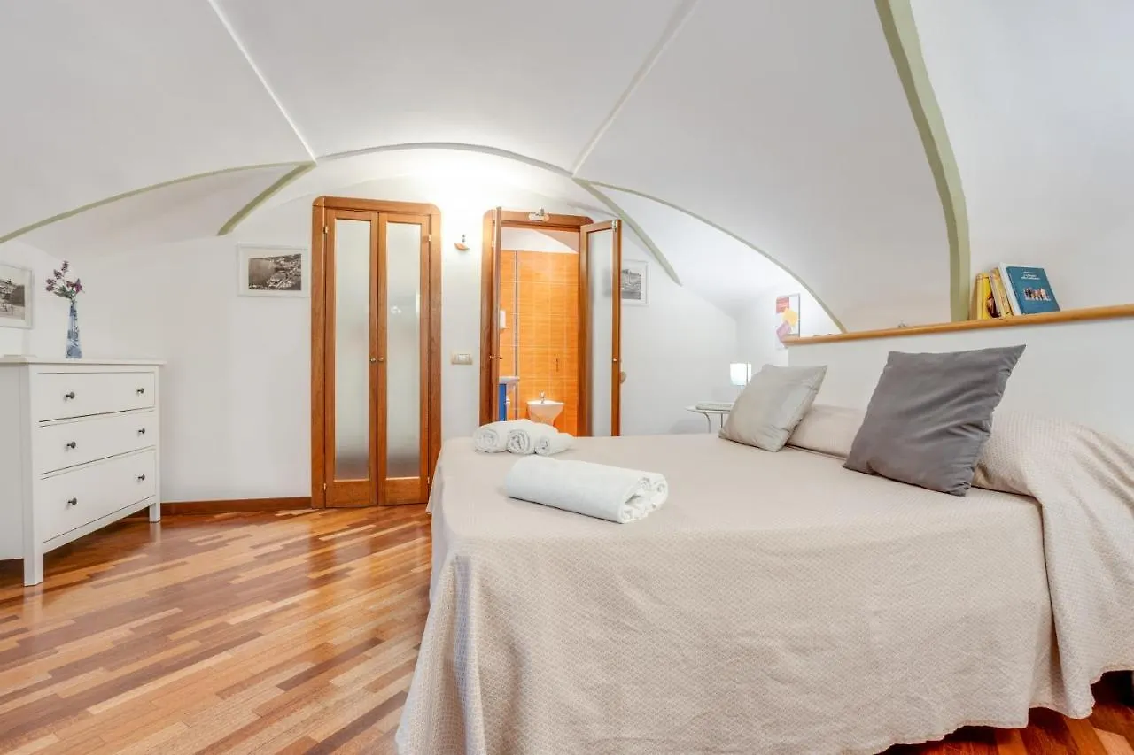 Guesthost - Casa Querida Central & Elegant Flat Napoli Appartamento