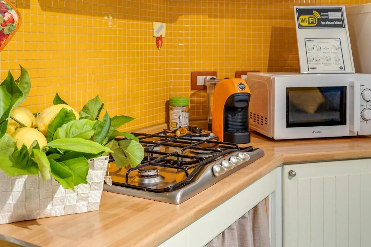 Guesthost - Casa Querida Central & Elegant Flat Napoli Appartamento