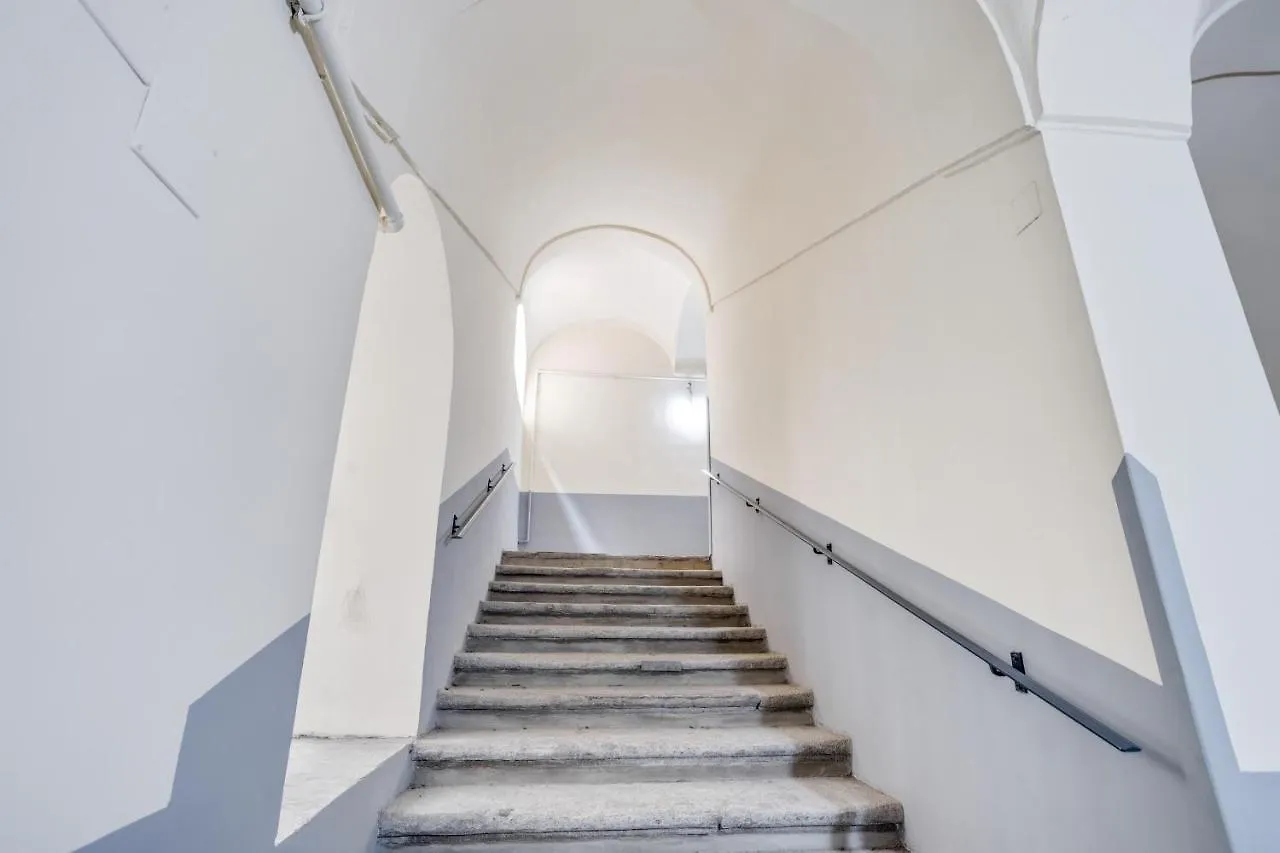 Apartment Guesthost - Casa Querida Central & Elegant Flat Naples Italy