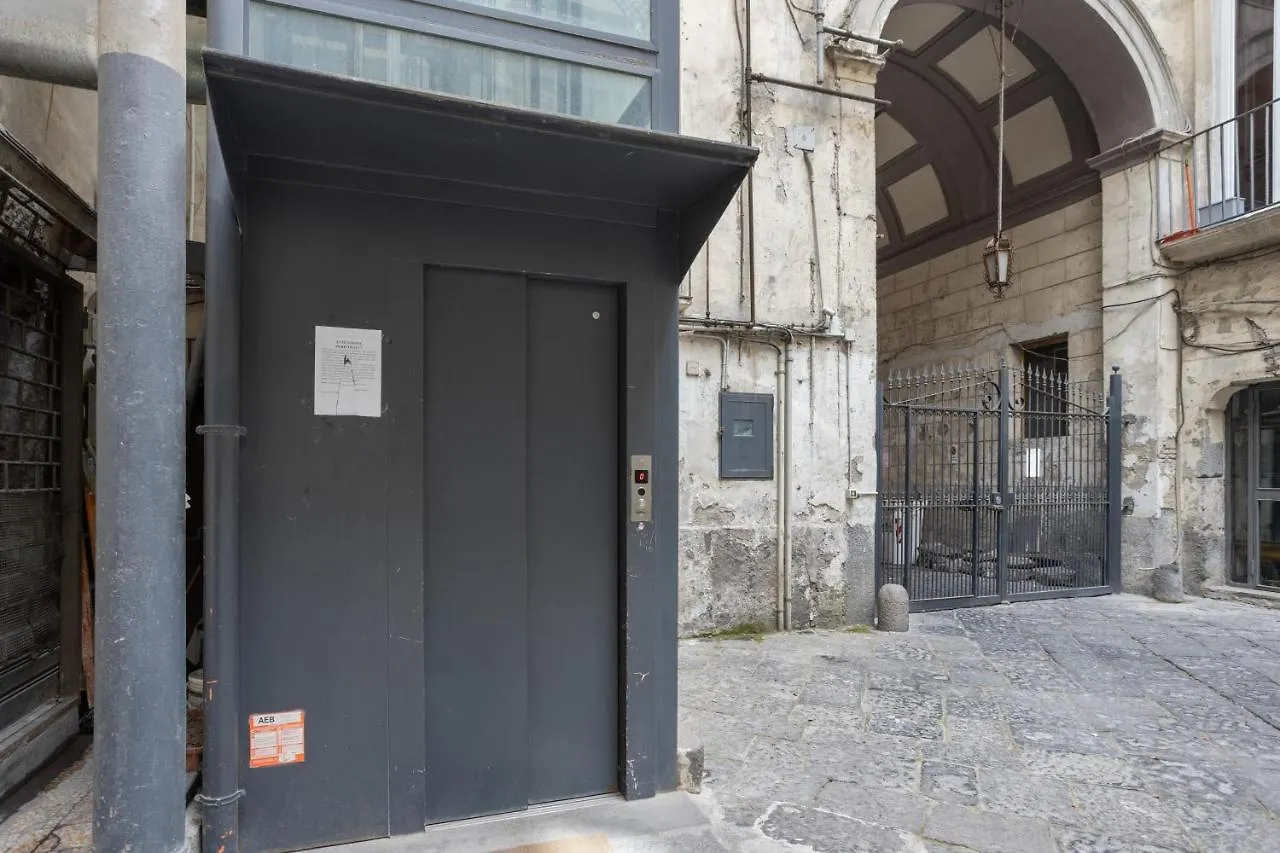 Guesthost - Casa Querida Central & Elegant Flat Napoli
